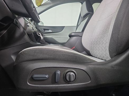 Used 2022 Chevrolet Equinox LT FWD image 29