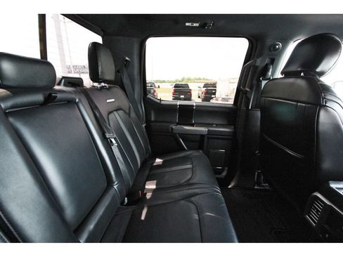 Used 2018 Ford F250 Platinum w/ Platinum Ultimate Package AWD/4WD image 13