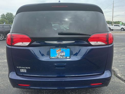 Used 2020 Chrysler Voyager Lxi FWD image 6