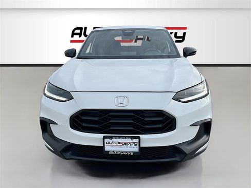 Used 2024 Honda HR-V Sport image 2