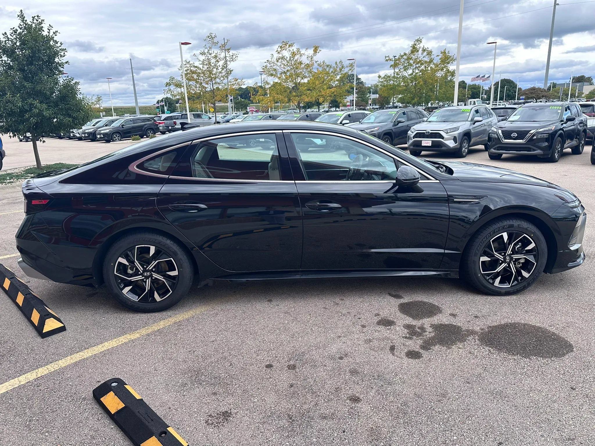 Used 2025 Hyundai Sonata SEL FWD image 4