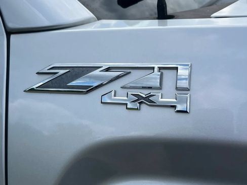 Used 2018 GMC Sierra 1500 SLT AWD/4WD image 12