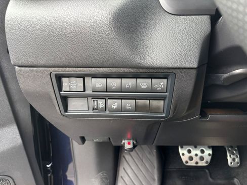 Used 2025 Toyota Tundra Limited w/ TRD Off-Road Package AWD/4WD image 11