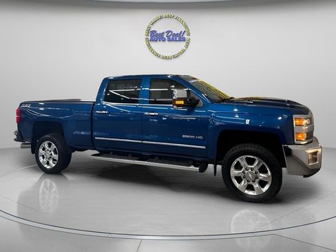 Used 2017 Chevrolet Silverado 2500 LTZ w/ Duramax Plus Package AWD/4WD image 7