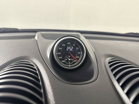 Certified 2018 Porsche 718 Boxster RWD image 28
