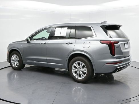 Certified 2025 Cadillac XT6 Luxury FWD image 5
