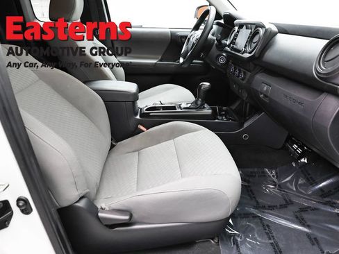 Used 2020 Toyota Tacoma SR RWD image 23