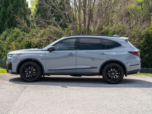 Used 2025 Acura MDX A-Spec image 3