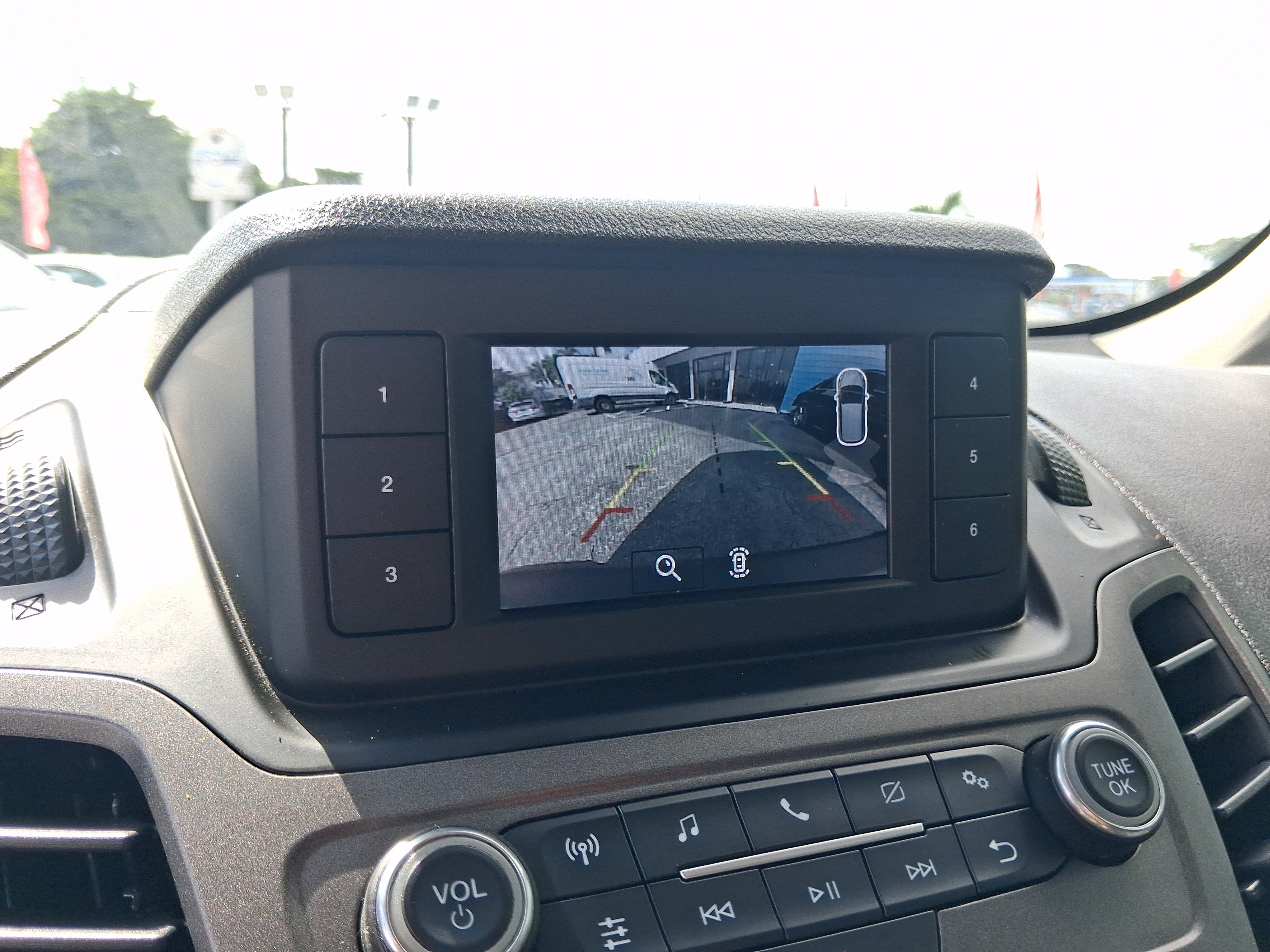 Used 2020 Ford Transit Connect XL FWD image 19