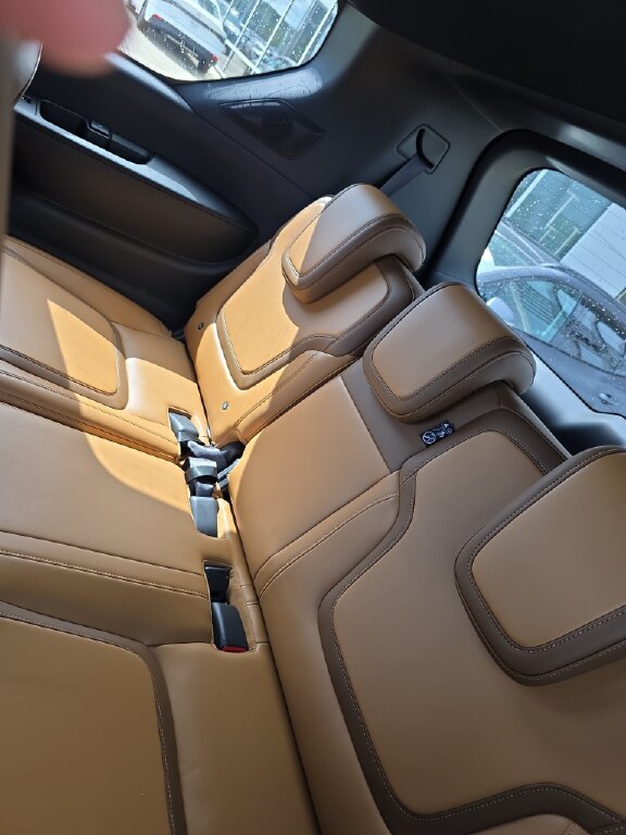 New 2026 Nissan Armada SL w/ Captain's Chari Seat Package AWD/4WD image 4