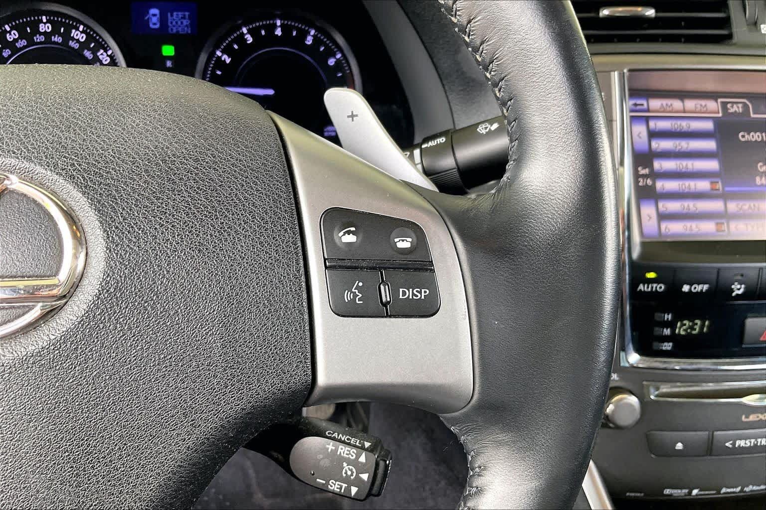 Used 2014 Lexus IS 250C w/ Luxury Package RWD image 21