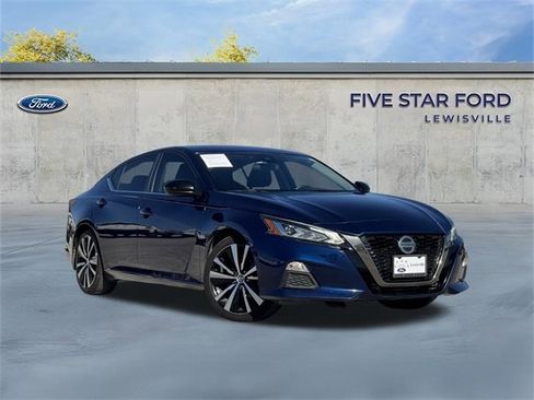 Used 2020 Nissan Altima 2.5 SR image 2