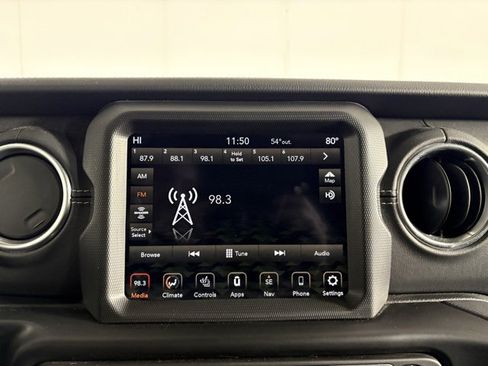 Used 2022 Jeep Wrangler Unlimited Sahara w/ Cold Weather Group image 14