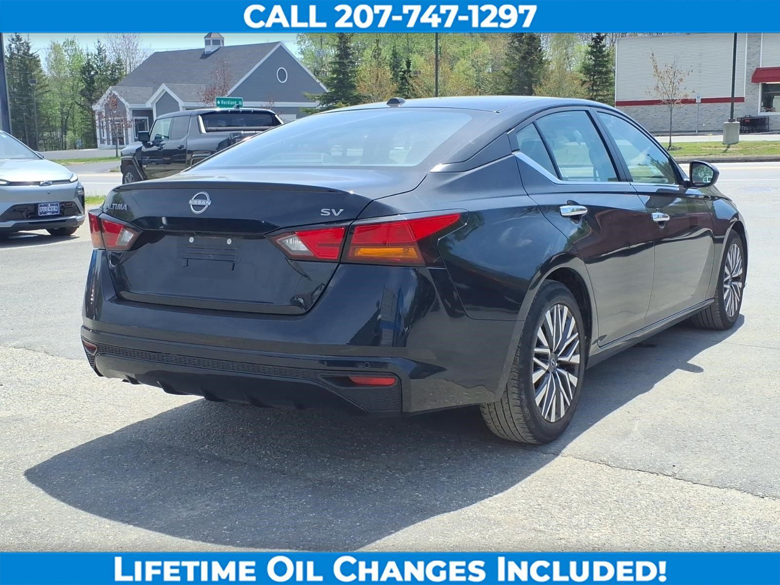 Used 2023 Nissan Altima 2.5 SV FWD image 5