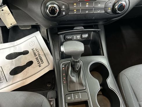 Used 2019 Kia Sorento AWD image 17
