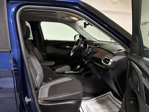 Used 2023 Chevrolet TrailBlazer LT w/ Sun and Liftgate Package image 22