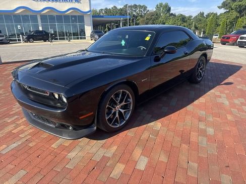 Used 2019 Dodge Challenger R/T w/ Plus Package RWD image 4