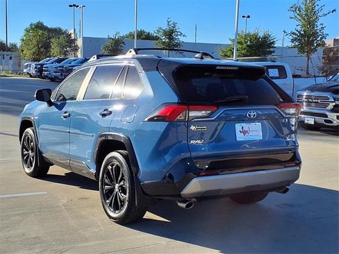 Used 2022 Toyota RAV4 XSE image 2