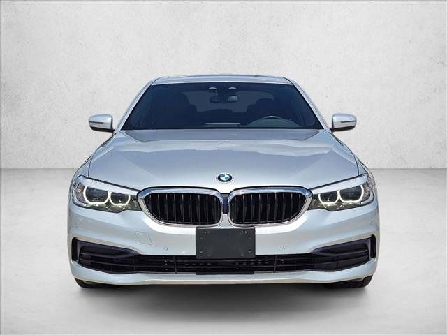 Used 2019 BMW 540i xDrive w/ Convenience Package AWD/4WD image 2