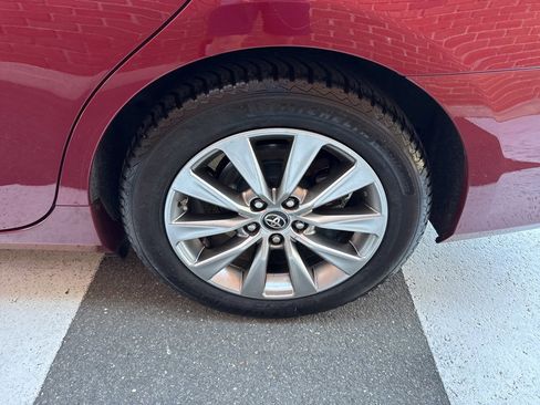 Used 2017 Toyota Camry XLE FWD image 14