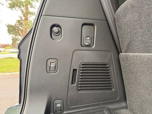 New 2026 Nissan Armada SL w/ Captain's Chari Seat Package image 40