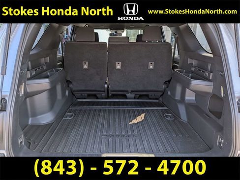 Used 2025 Toyota 4Runner SR5 AWD/4WD image 16
