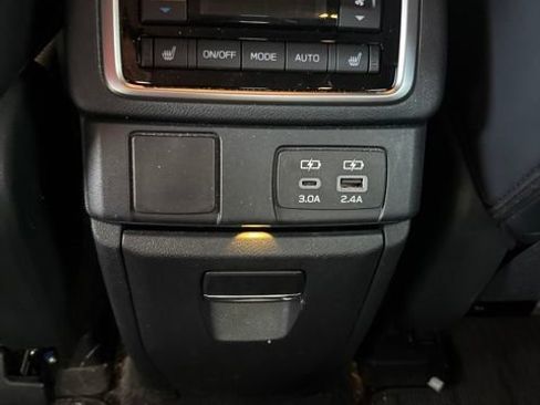 Used 2023 Subaru Ascent Limited w/ Technology Package AWD/4WD image 11