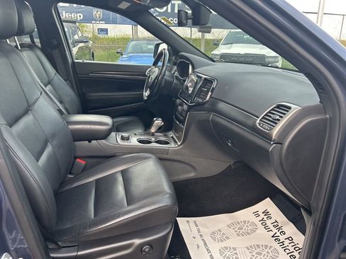 Used 2020 Jeep Grand Cherokee Limited AWD/4WD image 16