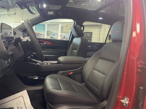 New 2026 Chevrolet Traverse Z71 w/ Enhanced Driving Package AWD/4WD image 10