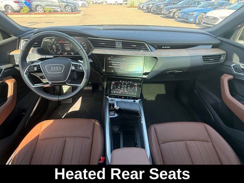 Used 2024 Audi Q8 e-tron Premium Plus w/ Premium Plus Package AWD/4WD image 10