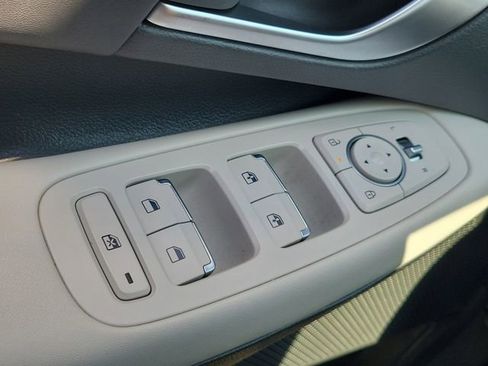 Certified 2025 Hyundai Sonata SEL FWD image 18