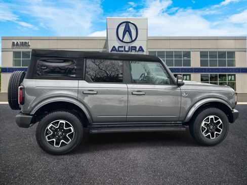 Used 2024 Ford Bronco Outer Banks image 6