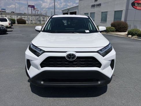 Certified 2025 Toyota RAV4 XLE AWD/4WD image 8
