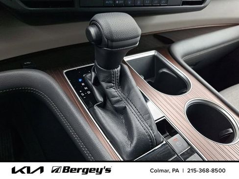 Used 2021 Toyota Sienna LE FWD image 16