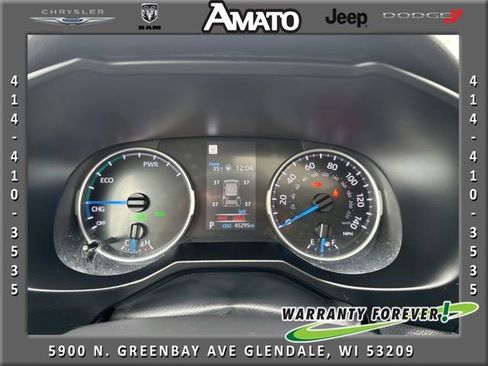 Used 2022 Toyota RAV4 XLE Premium image 26