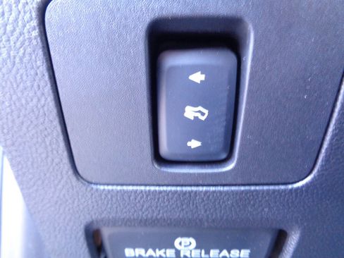 Used 2017 Ford F250 Lariat w/ Lariat Value Package image 58