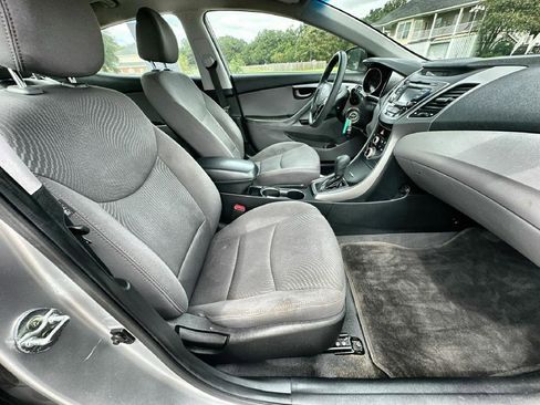 Used 2016 Hyundai Elantra SE w/ Option Group 02 image 15