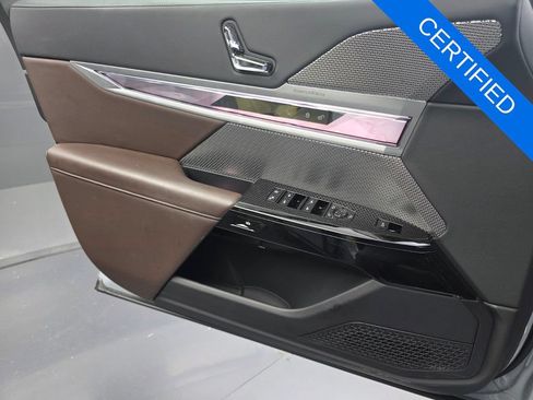Certified 2023 BMW 760i xDrive AWD/4WD image 21
