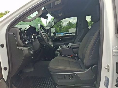 Used 2024 Chevrolet Silverado 2500 LT w/ Safety Package AWD/4WD image 13