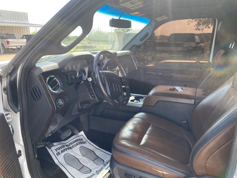 Used 2015 Ford F350 Platinum image 3
