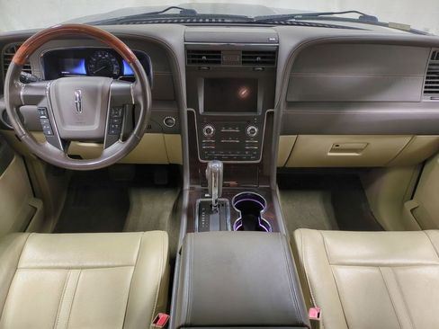 Used 2017 Lincoln Navigator Reserve image 20