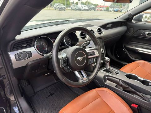 Used 2022 Ford Mustang GT Premium RWD image 4