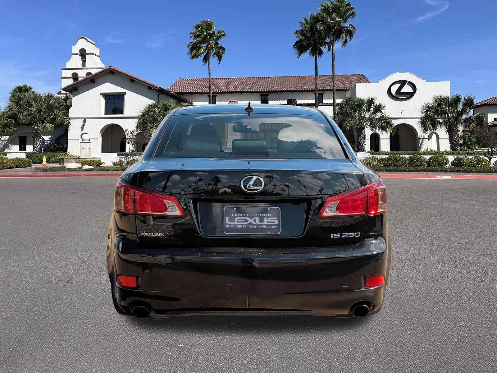 Used 2013 Lexus IS 250 w/ Premium Pkg Value Edition RWD image 3
