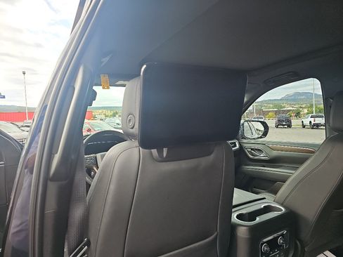 Certified 2023 Chevrolet Suburban High Country AWD/4WD image 21