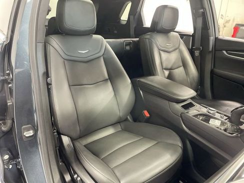 Used 2021 Cadillac XT5 Premium Luxury image 27