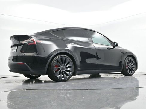 Used 2024 Tesla Model Y Performance image 42