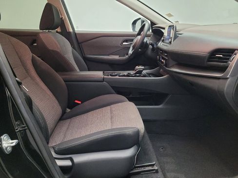 Used 2023 Nissan Rogue SV image 21