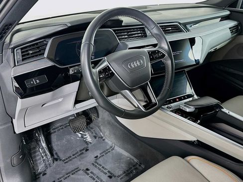 Certified 2024 Audi Q8 e-tron Prestige w/ Prestige Package AWD/4WD image 9