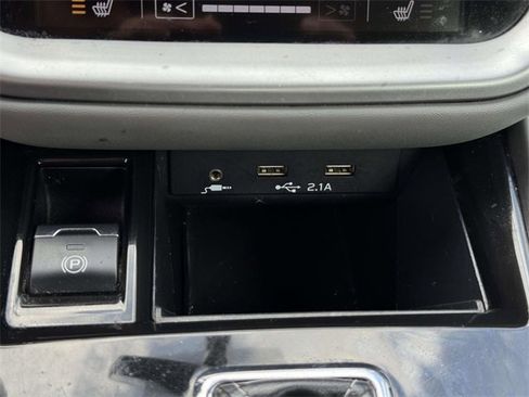 Used 2021 Subaru Legacy Limited image 15