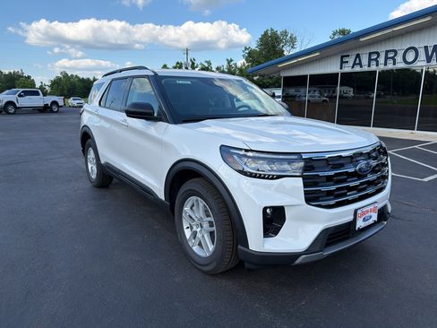 New 2026 Ford Explorer Active w/ Active Comfort Package RWD image 4